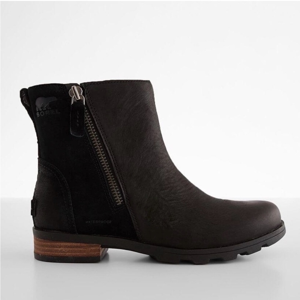Sorel Women's Emilie Zip Black Leather Ankle Booties